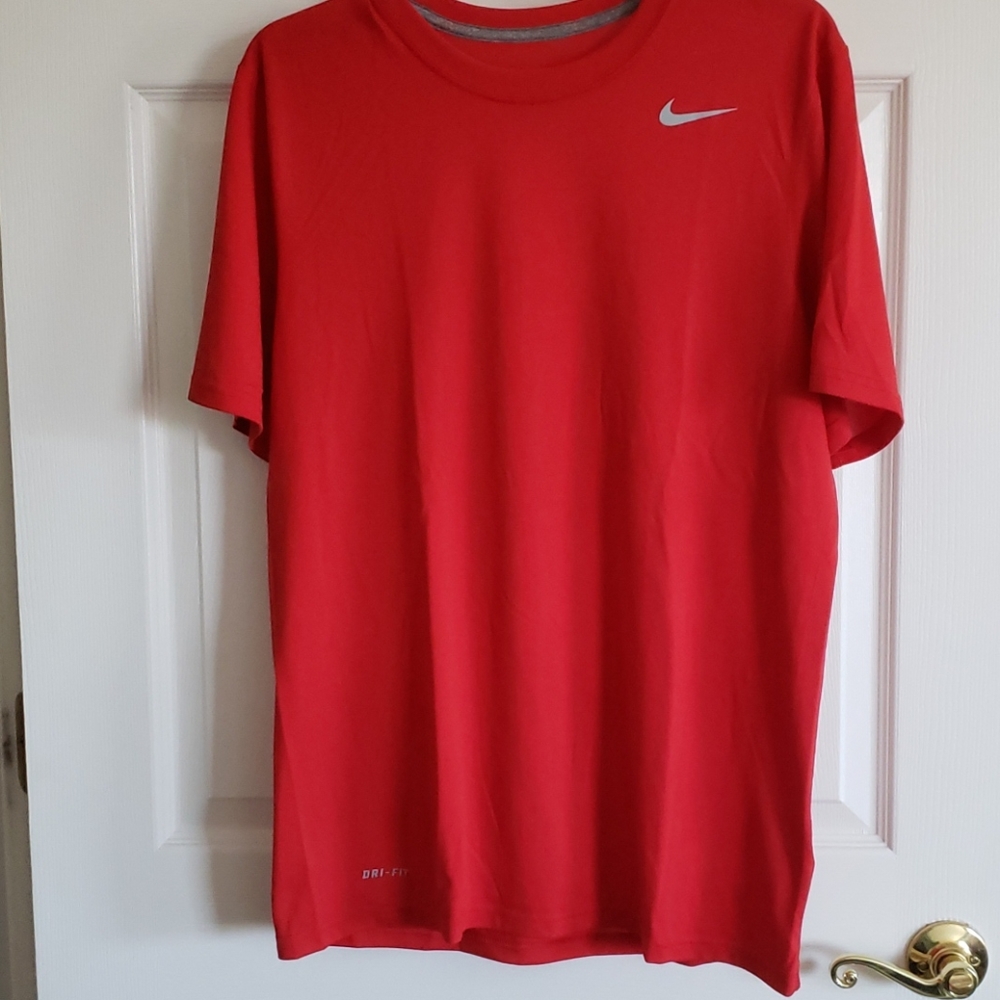 Nike short sleeve mens shirt dri-fit
